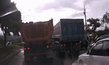 假期高速行駛攻略，看一遍絕對(duì)平安！