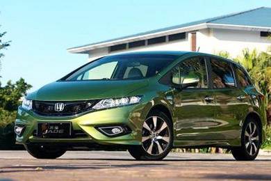 新概念轎車JADE（杰德）給您講訴倒車那點事兒！